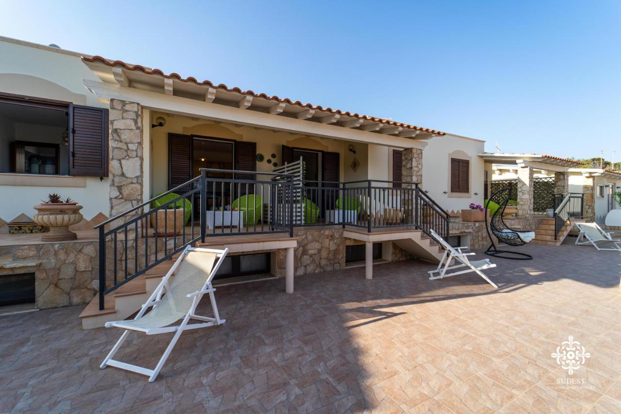 Borgo Marino Beach Residence Lampedusa Bagian luar foto