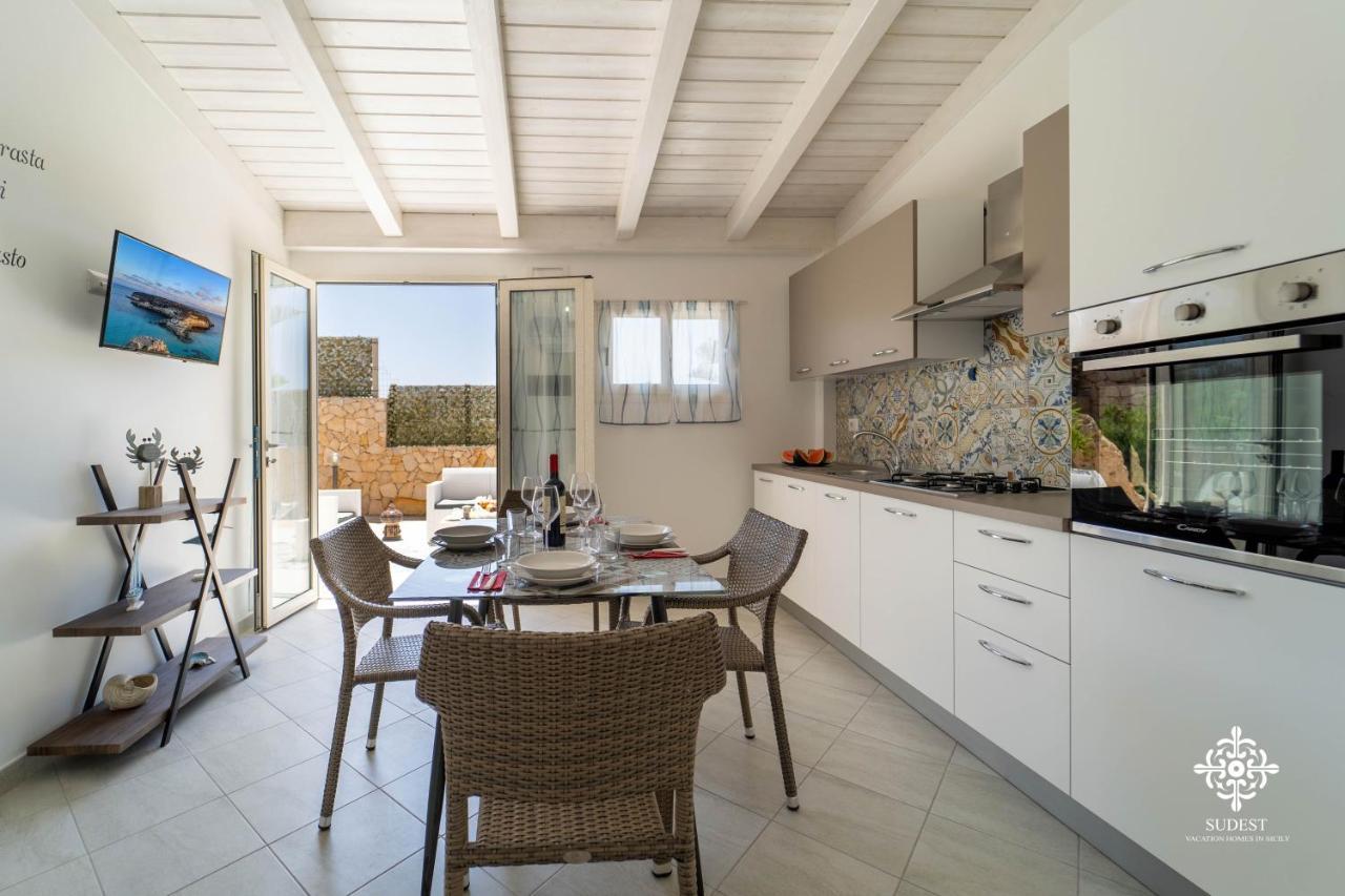 Borgo Marino Beach Residence Lampedusa Bagian luar foto